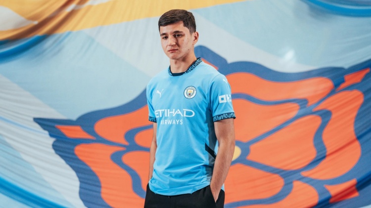 ?赚了超百倍!朗斯45万欧引进胡桑诺夫,如今5000万欧卖给曼城