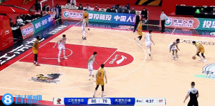 ?石破天惊!郑祺龙跟进双手抓板直接完成补扣