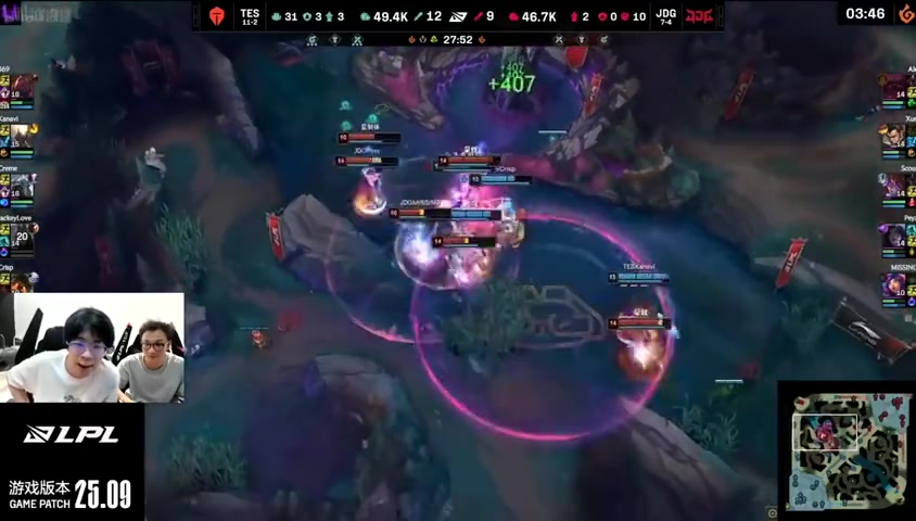 Wayward看TES四打五赢团：感觉这上野才是C位，双C玩的像坦克！